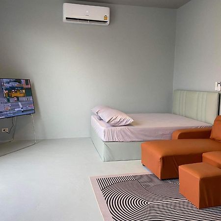 Alley51 Hotel Surat Thani Zewnętrze zdjęcie