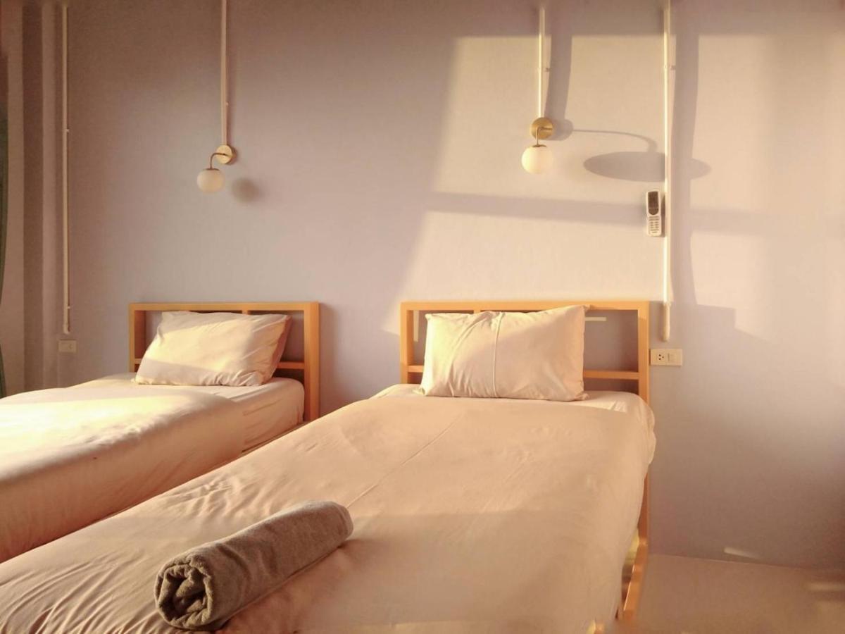 Alley51 Hotel Surat Thani Zewnętrze zdjęcie