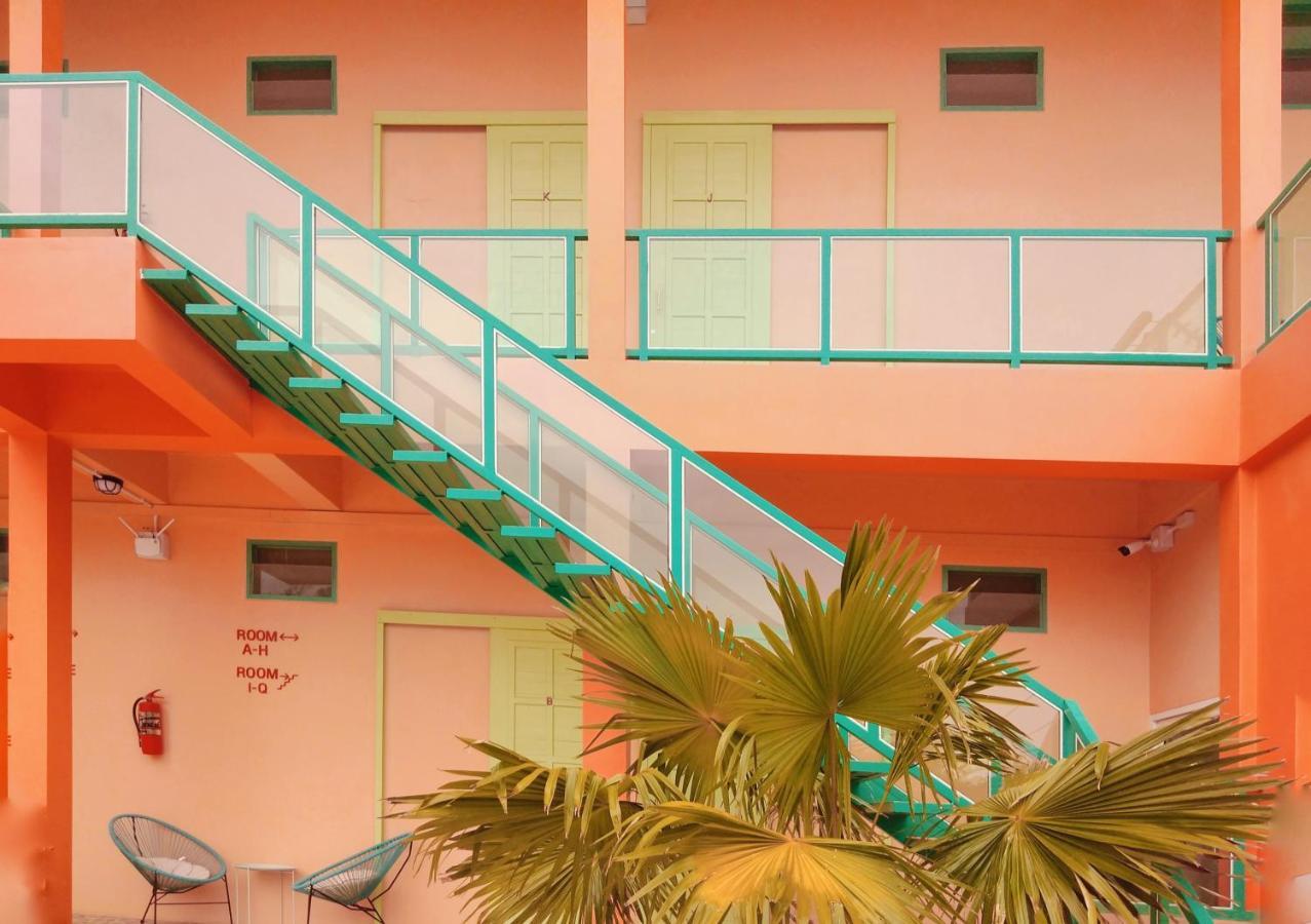 Alley51 Hotel Surat Thani Zewnętrze zdjęcie